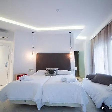 Blue Bottle Boutique Hotel 3*